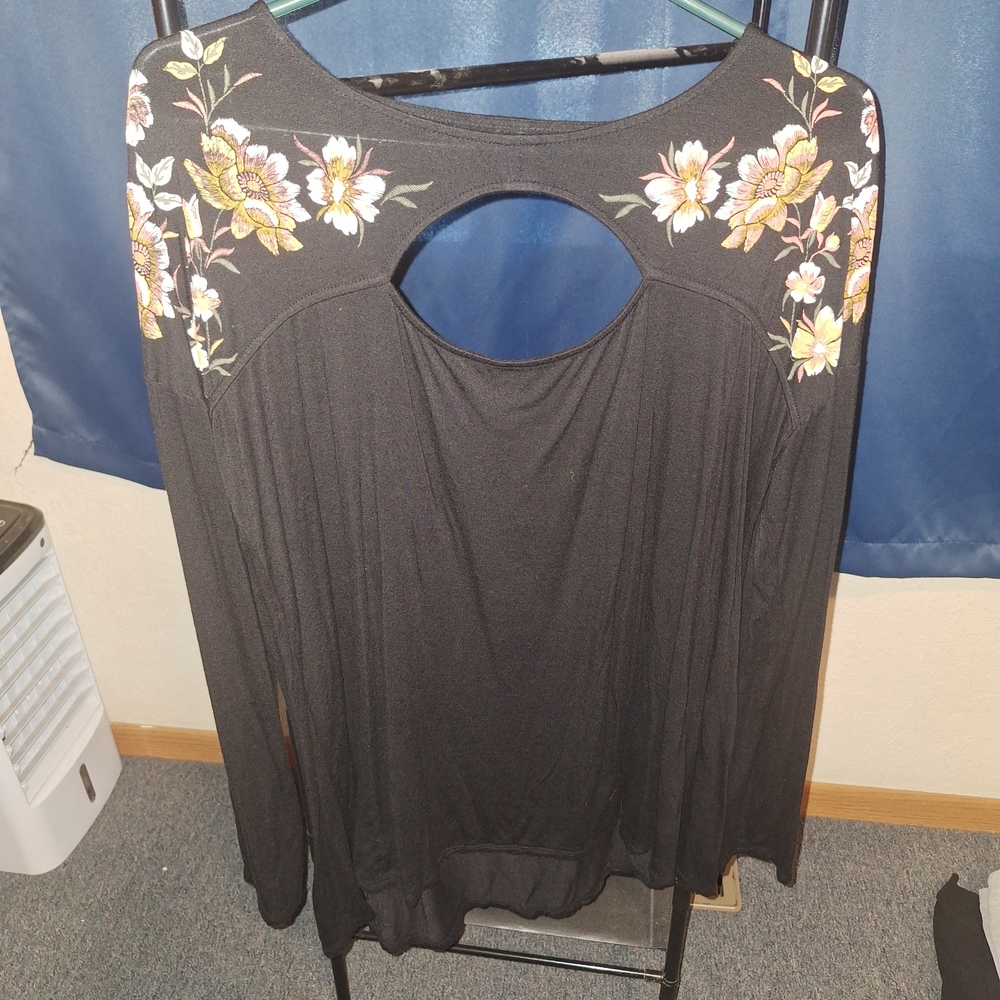 Maurices Black Floral Print Cutout Blouse